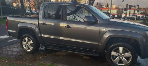 VOLKSWAGEN AMAROK HIGHLINE AÑO 2020 – 4X4 – AUTOMATICA - Imagen 2