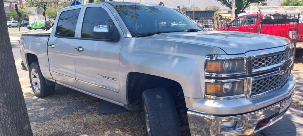 Chevrolet Silverado LTZ III, Oportunidad, 2015 - Imagen 2