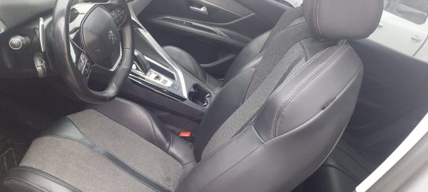 PEUGEOT 3008 2018 ALLURE, UNICO DUEÑO - Imagen 9