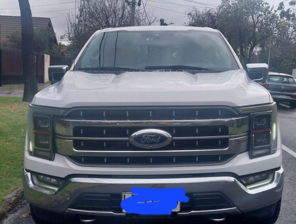 F150 LARIAT LUXURY, 4X4 5.0CC, 2021, UNICO DUEÑO, ((TIENE IVA)) CASI NUEVA, CONSULTE X CAMIONETASCHILE