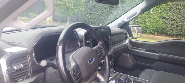 F150 LARIAT LUXURY, 4X4 5.0CC, 2021, UNICO DUEÑO, ((TIENE IVA)) CASI NUEVA, CONSULTE X CAMIONETASCHILE - Imagen 7