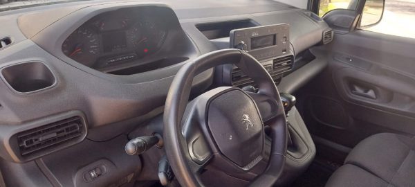 PEUGEOT PARTNER 2023 62.000KM UNICO DUEÑO, EXCELENTE ESTADO, OPORTUNIDAD - Imagen 7