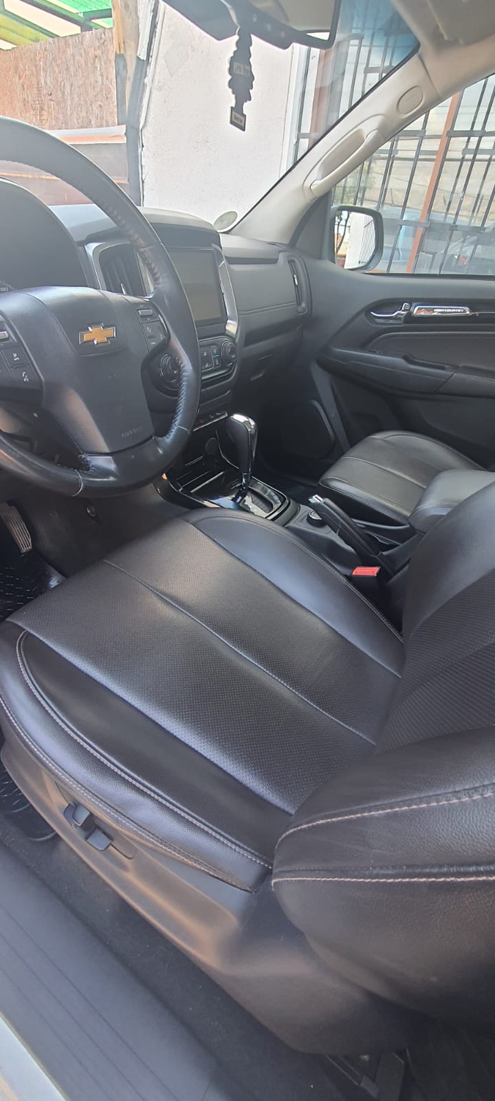 CHEVROLET COLORADO HIGH COUNTRY, 2022,DIESEL, 4X4, AUTOMATICO, UNICO DUEÑO, NEUMATICOS NUEVOS, CONSULTEN NUESTAS CAMIONETASCHILE - Imagen 6