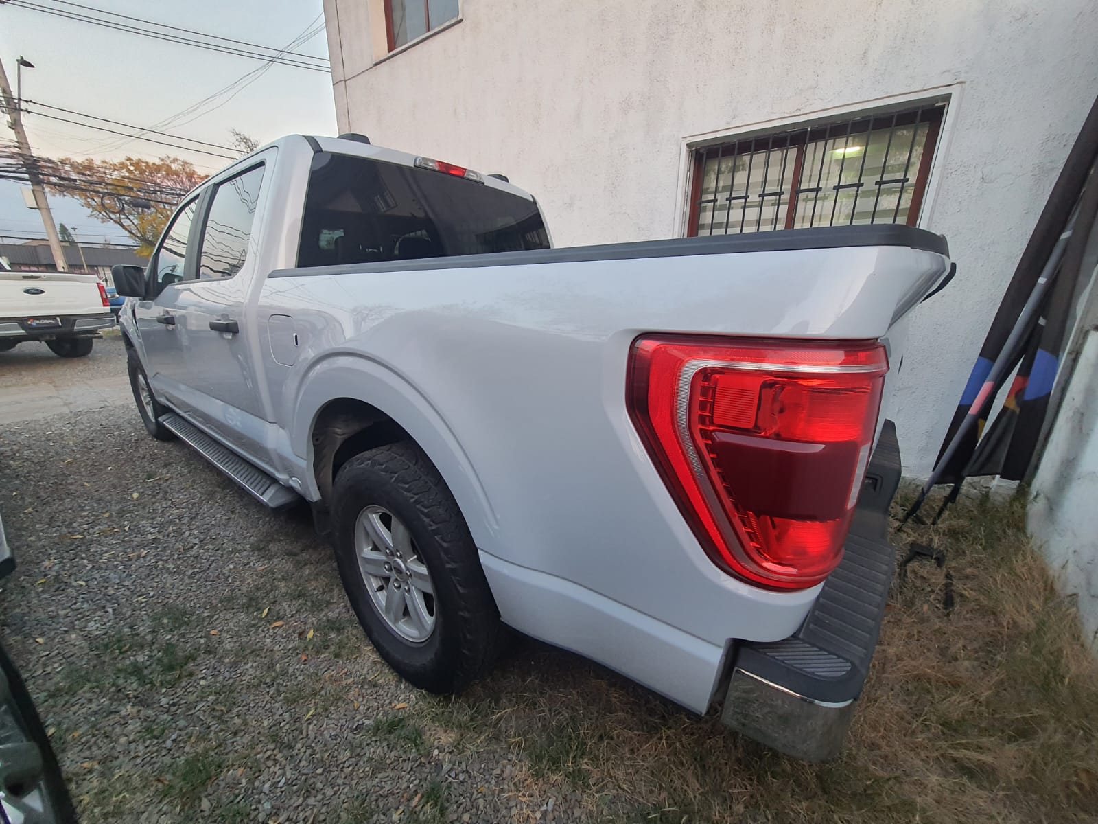 $24.300.000 2022 FORD F150 XLT 3.3CC AUTOMATICA MANTENCIONES EN LA MARCA - Imagen 12