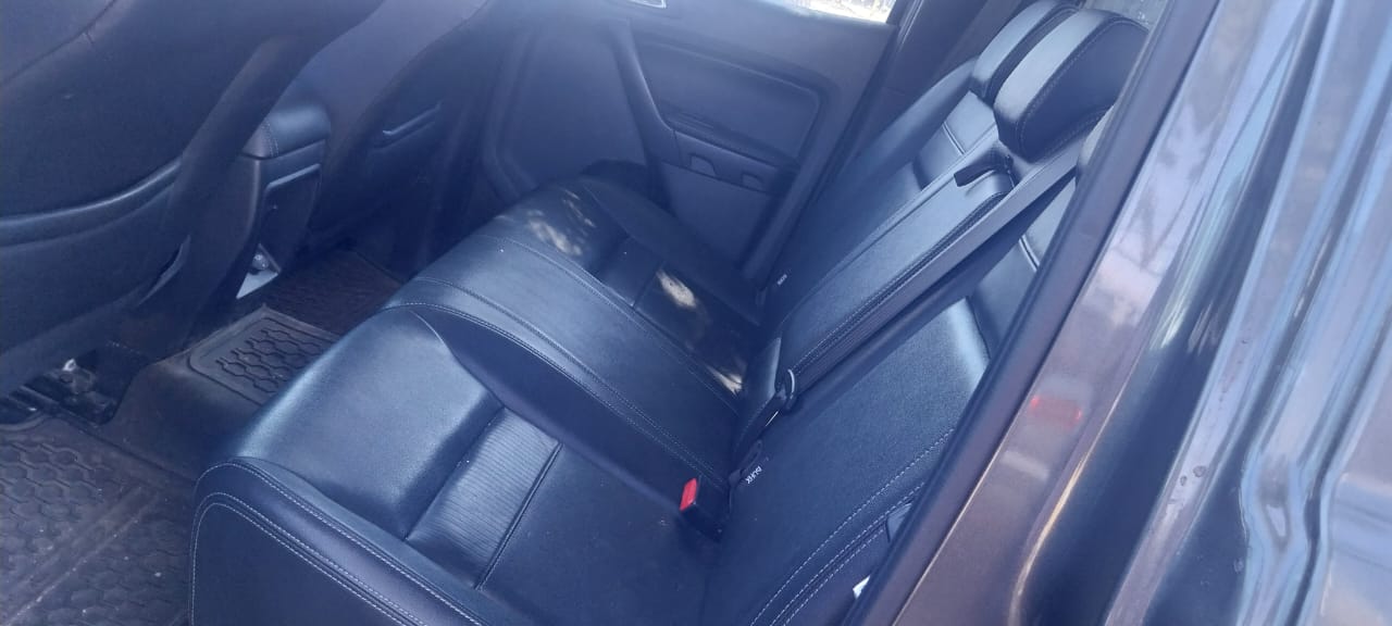 FORD RANGER LIMITED AUTOMATICA 3.2CC, 2023, 120.000KM, TOP DE LINEA, UNICO DUEÑO, EXCELENTE ESTADO, CREDITOS, CONTADO, RECIBO AUTOS, CONSULTEN NUESTRAS CAMIONETASCHILE… - Imagen 10