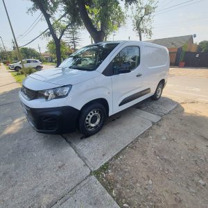 $13.490.000 2023 PEUGEOT PARTNER L2(GRANDE) 1.6CC, NUNCA CARGADA, CREDITOS, RECIBO AUTOS